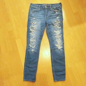 Ripped American Eagle Jeans/Jeggings